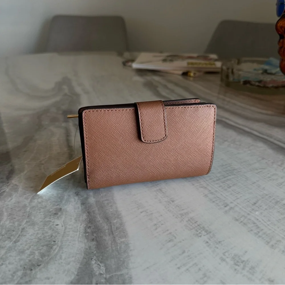 Michael Kors Medium Crossgrain Brown Leather Wallet - Picture 3 of 8